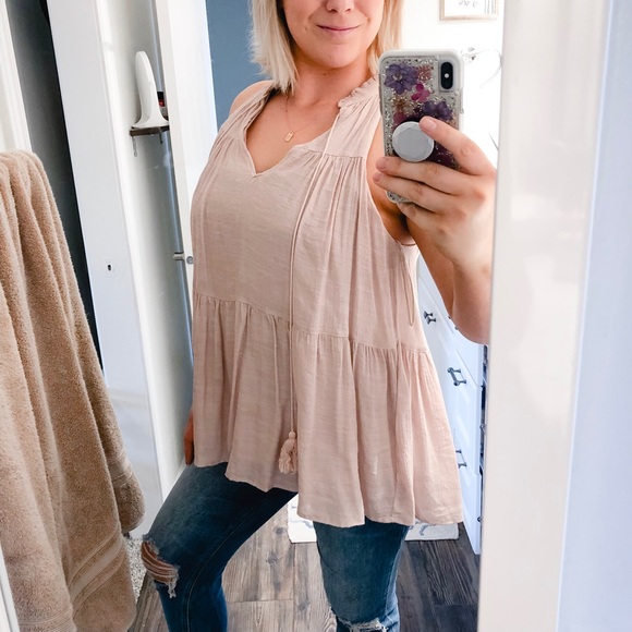 NWOT CUTE PEPLUM TOP - Picture 2 of 8